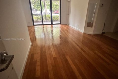 Condominio en venta en Plantation, Florida, 1 dormitorio, 74.88 m2 № 2089733 - foto 8