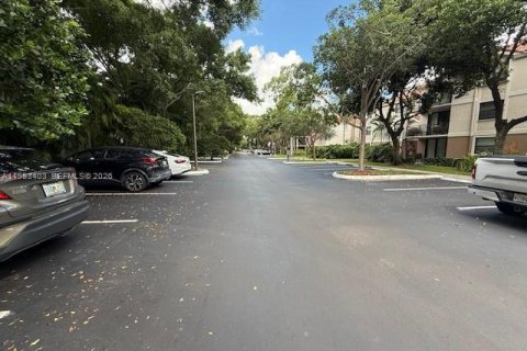 Condominio en venta en Plantation, Florida, 1 dormitorio, 74.88 m2 № 2089733 - foto 3