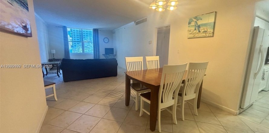 Condo à Hollywood, Floride, 1 chambre  № 2251069