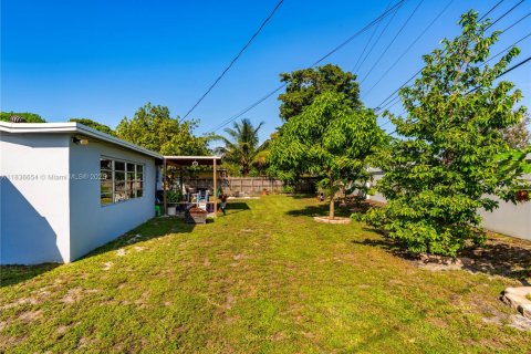 Casa en venta en Hollywood, Florida, 3 dormitorios, 125.98 m2 № 1823421 - foto 18