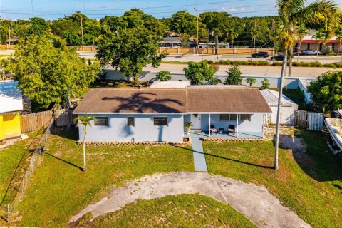 Casa en venta en Hollywood, Florida, 3 dormitorios, 125.98 m2 № 1823421 - foto 19