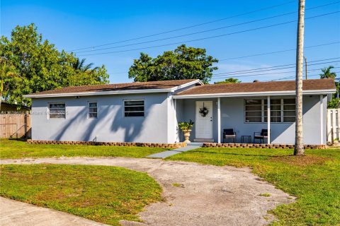 Casa en venta en Hollywood, Florida, 3 dormitorios, 125.98 m2 № 1823421 - foto 20