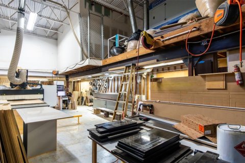 Propiedad comercial en venta en Miami, Florida № 1981792 - foto 9