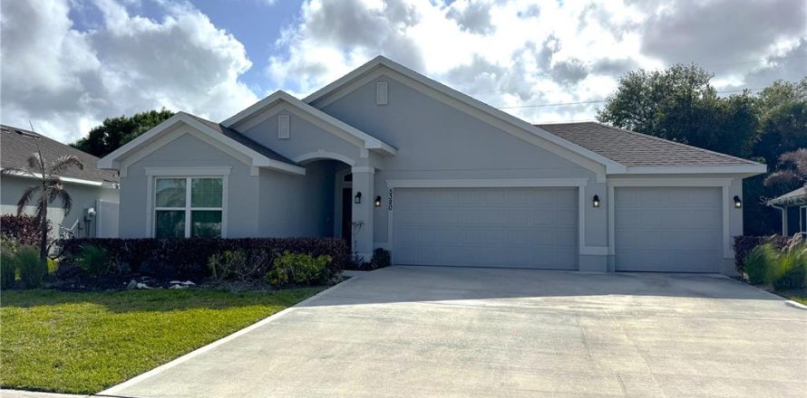 Casa en St. Lucie, Florida 3 dormitorios, 163.88 m2 № 2212464