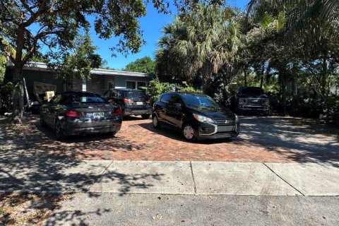 Commercial property in Pompano Beach, Florida 139.35 sq.m. № 2083025 - photo 3