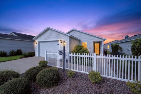 Villa ou maison à The Villages, Floride 1 chambre, 87.14 m2 № 2304493