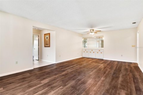 Condo in Sarasota, Florida, 3 bedrooms  № 1873946 - photo 13