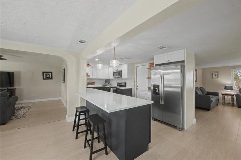 Villa ou maison à vendre à New Port Richey, Floride: 2 chambres, 157 m2 № 2277151 - photo 11