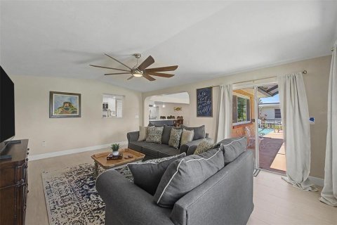 Villa ou maison à vendre à New Port Richey, Floride: 2 chambres, 157 m2 № 2277151 - photo 24