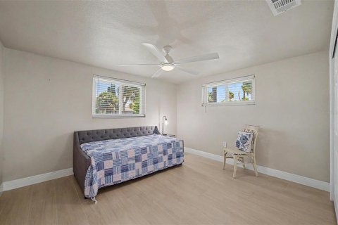 Villa ou maison à vendre à New Port Richey, Floride: 2 chambres, 157 m2 № 2277151 - photo 25