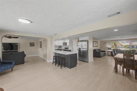 Villa ou maison à vendre à New Port Richey, Floride: 2 chambres, 157 m2 № 2277151 - photo 20
