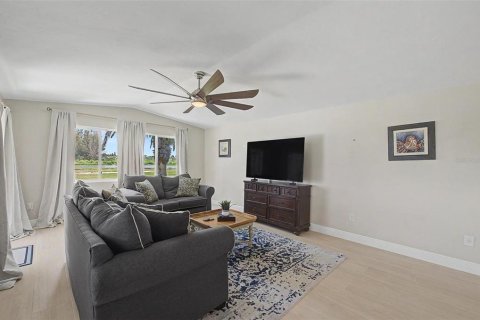 Villa ou maison à vendre à New Port Richey, Floride: 2 chambres, 157 m2 № 2277151 - photo 22