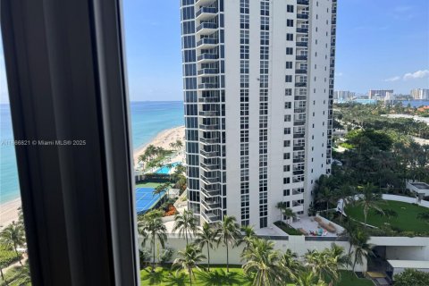 Copropriété à vendre à Sunny Isles Beach, Floride: 39.02 m2 № 2021286 - photo 22