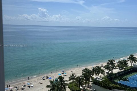 Copropriété à vendre à Sunny Isles Beach, Floride: 39.02 m2 № 2021286 - photo 23