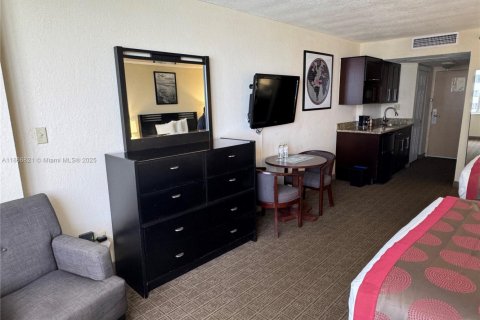 Copropriété à vendre à Sunny Isles Beach, Floride: 39.02 m2 № 2021286 - photo 7