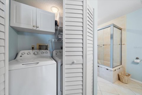 Condo in Venice, Florida, 3 bedrooms  № 1854059 - photo 24