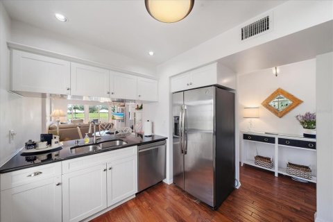 Condo in Venice, Florida, 3 bedrooms  № 1854059 - photo 7