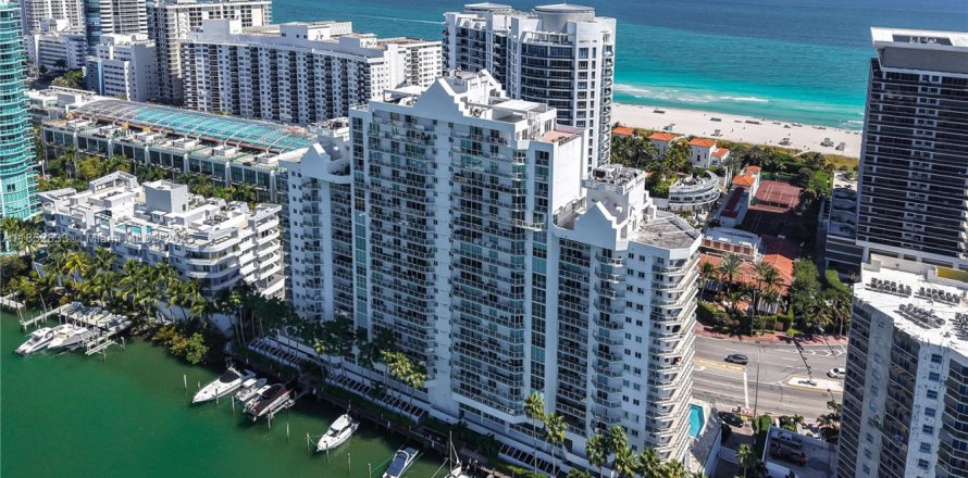 Condo à Miami Beach, Floride, 3 chambres № 1875639