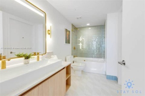 Купить кондоминиум в Майами, Флорида 1 спальня, 54.63м2, № 2016218 - фото 6