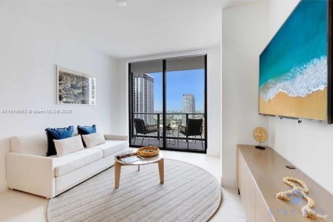 Купить кондоминиум в Майами, Флорида 1 спальня, 54.63м2, № 2016218 - фото 12