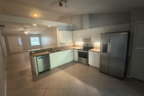 Appartement à louer à Palm Coast, Floride: 3 chambres, 127.83 m2 № 2402979 - photo 2