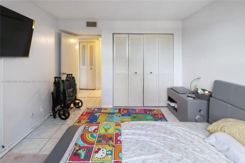 Copropriété à vendre à Tamarac, Floride: 2 chambres, 95.69 m2 № 1951842 - photo 15
