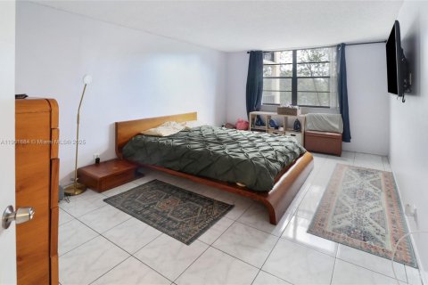 Copropriété à vendre à Tamarac, Floride: 2 chambres, 95.69 m2 № 1951842 - photo 11