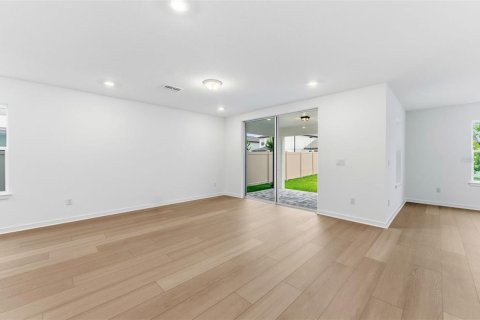Villa ou maison à vendre à Wesley Chapel, Floride: 5 chambres, 292.08 m2 № 2200660 - photo 6