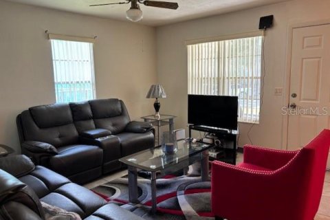 House in Gainesville, Florida 3 bedrooms, 86.4 sq.m. № 1837989 - photo 3