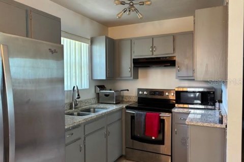 House in Gainesville, Florida 3 bedrooms, 86.4 sq.m. № 1837989 - photo 2
