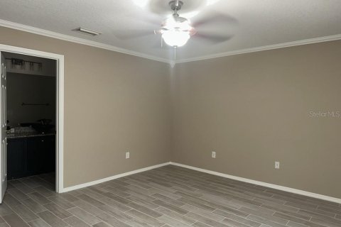 House in Odessa, Florida 3 bedrooms, 137.68 sq.m. № 2376734 - photo 16