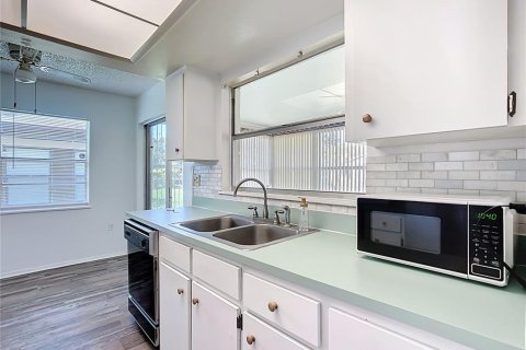 House in Lakeland, Florida 2 bedrooms, 91.51 sq.m. № 1873808 - photo 12