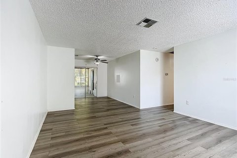 House in Lakeland, Florida 2 bedrooms, 91.51 sq.m. № 1873808 - photo 5