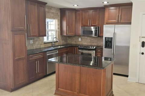 Condo in Tampa, Florida, 2 bedrooms  № 2096076 - photo 4