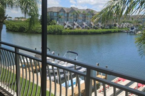 Condo in Tampa, Florida, 2 bedrooms № 2096076