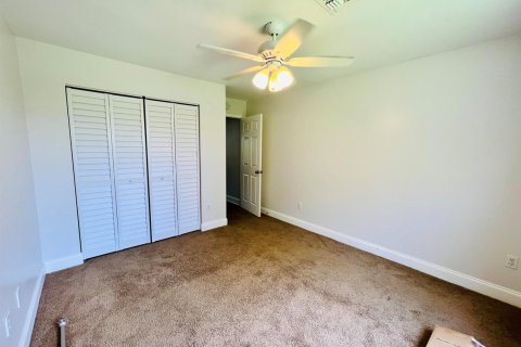 House in Wellington, Florida 3 bedrooms, 167.22 sq.m. № 2247854 - photo 13
