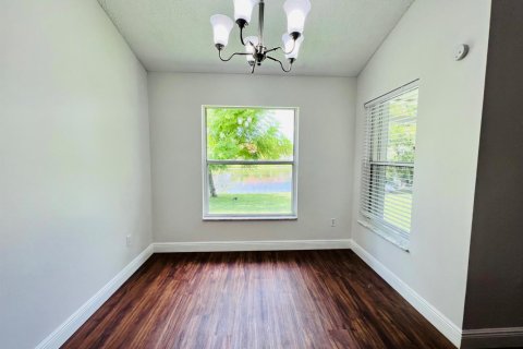 House in Wellington, Florida 3 bedrooms, 167.22 sq.m. № 2247854 - photo 7