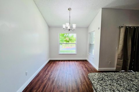House in Wellington, Florida 3 bedrooms, 167.22 sq.m. № 2247854 - photo 8