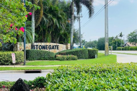 House in Wellington, Florida 3 bedrooms, 167.22 sq.m. № 2247854 - photo 19
