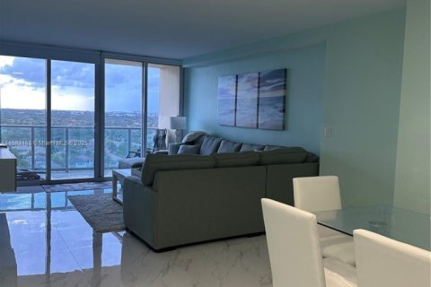 Снять в аренду кондоминиум в Холливуд, Флорида 1 спальня, 77.57м2, № 1959492 - фото 17