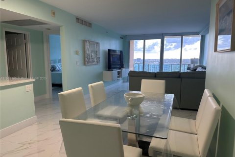 Снять в аренду кондоминиум в Холливуд, Флорида 1 спальня, 77.57м2, № 1959492 - фото 5