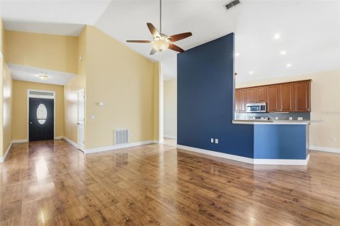 Villa ou maison à vendre à Zephyrhills, Floride: 3 chambres, 151.62 m2 № 2092915 - photo 12