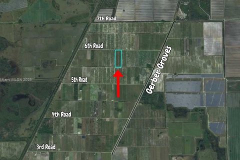 Commercial property in LaBelle, Florida № 1700275 - photo 1