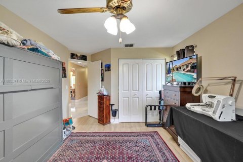 Купить виллу или дом в Дейви, Флорида 4 спальни, 209.4м2, № 1931756 - фото 25