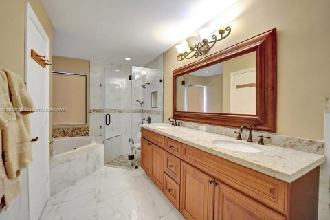 Купить виллу или дом в Дейви, Флорида 4 спальни, 209.4м2, № 1931756 - фото 22