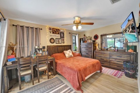 Купить виллу или дом в Дейви, Флорида 4 спальни, 209.4м2, № 1931756 - фото 24