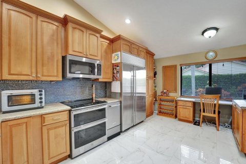 Купить виллу или дом в Дейви, Флорида 4 спальни, 209.4м2, № 1931756 - фото 17