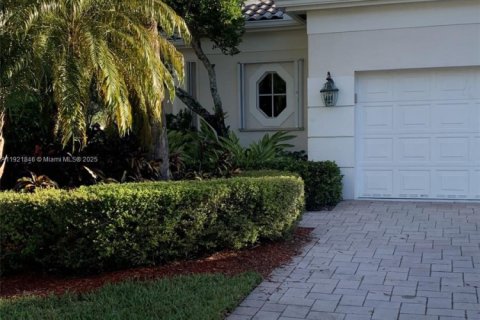 House in Weston, Florida 3 bedrooms, 197.05 sq.m. № 1975792 - photo 6