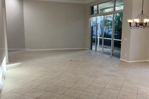 House in Weston, Florida 3 bedrooms, 197.05 sq.m. № 1975792 - photo 12