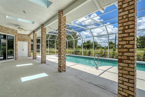 House in Sarasota, Florida 4 bedrooms, 243.68 sq.m. № 2210990 - photo 30